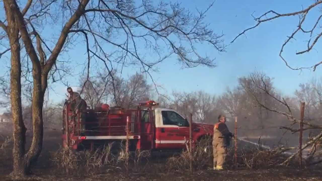 Crews Battle, Contain Fire Near Claremore