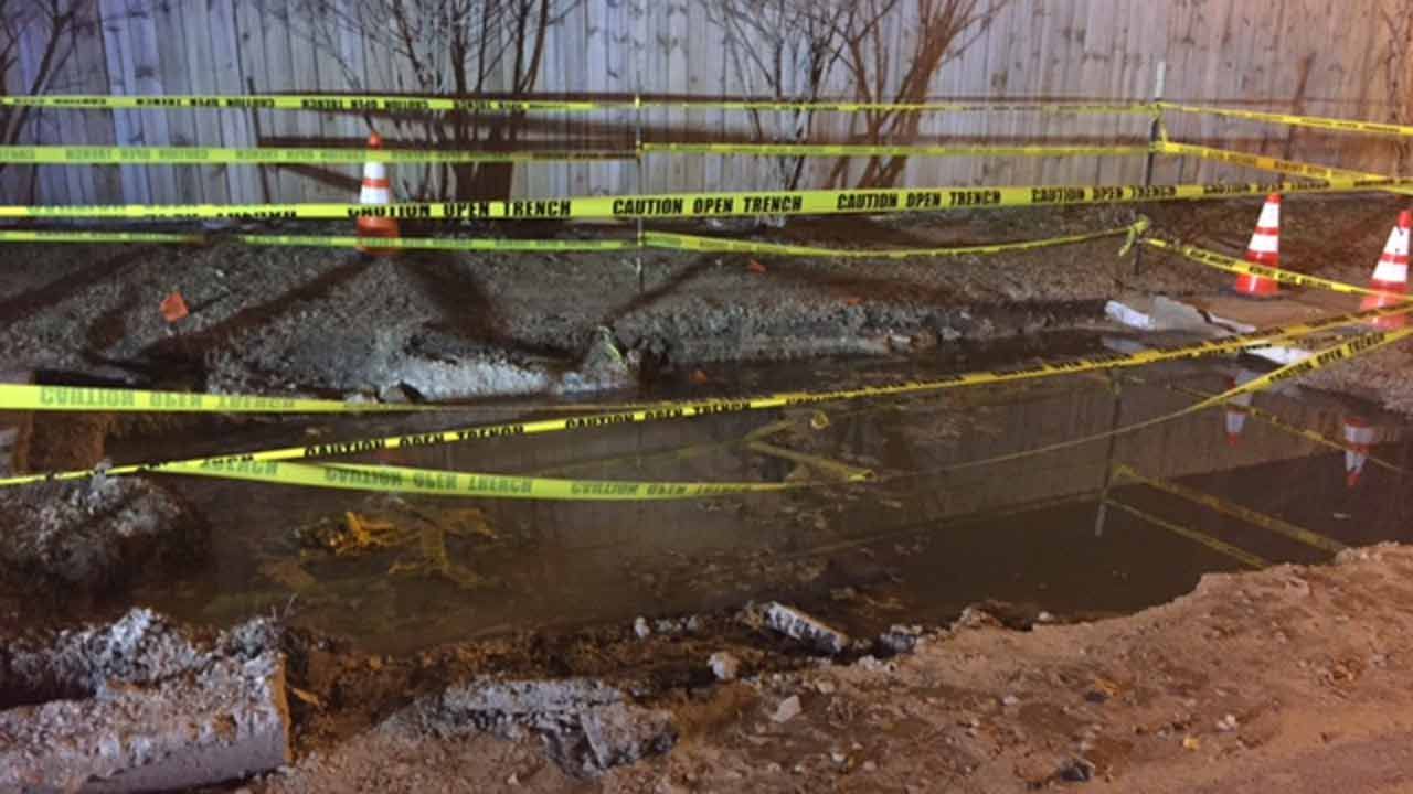 Water Line Break Closes Eastbound Lanes Of 21st Near Tulsa Fairgrounds