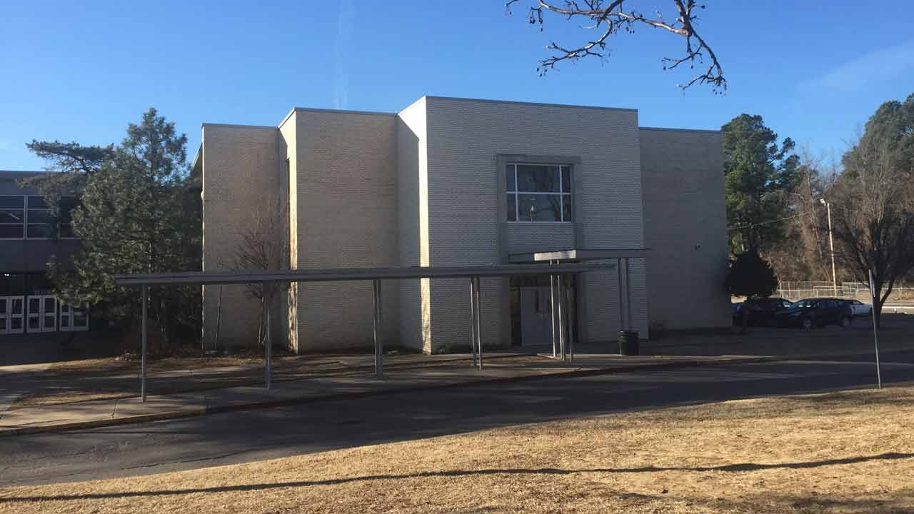 Tulsa Public Schools: Water Restored To Edison High School