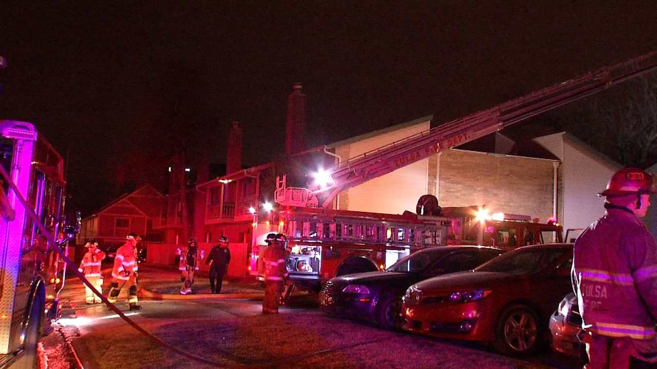Apartment Fire Forces Tulsans From Their Homes