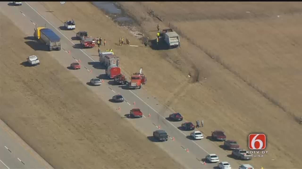 Two Trucks Involved In Fatality Wreck In Mayes County